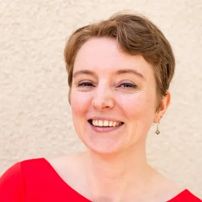 Laura ☘️ Decluttering & Intentional Living profile