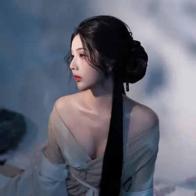 花傾夕 (花花) profile