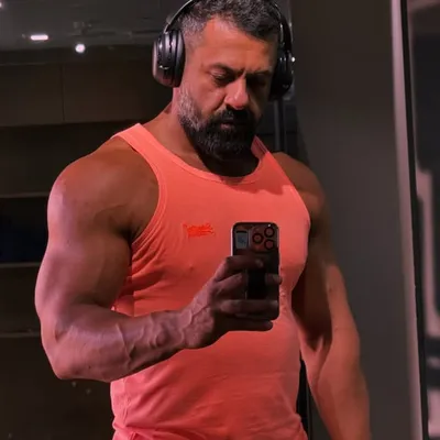 Hussain Boshehri profile