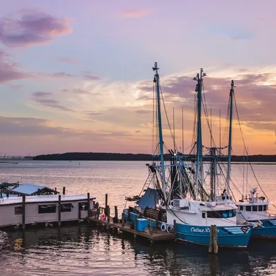 Hudson's Seafood On The Docks profile