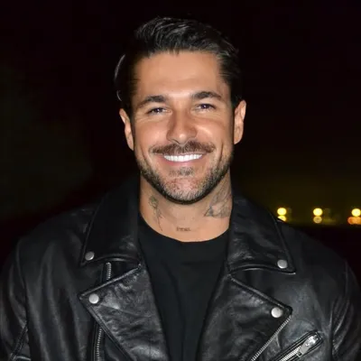 Hugo Paz profile