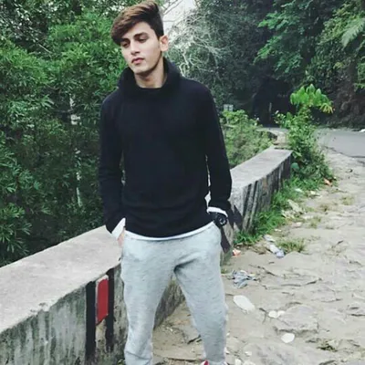 hummad_malik5. profile