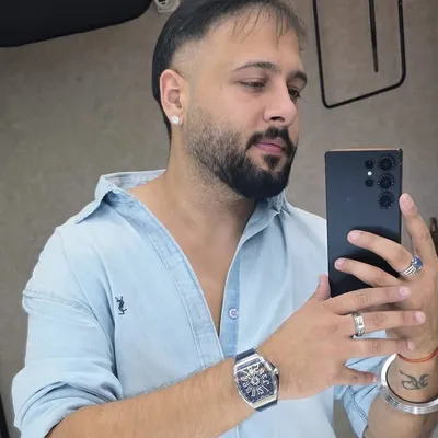 Hunar Khanna profile