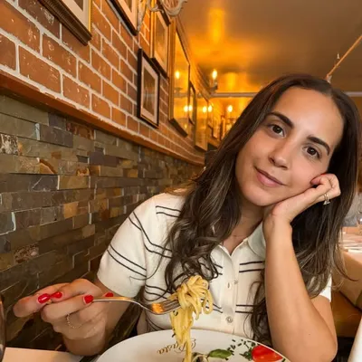 Hungry Girl Club | Daniela profile