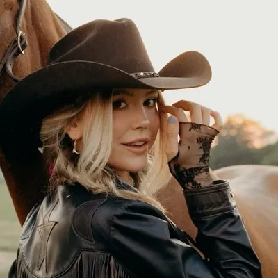Hunter Rae profile