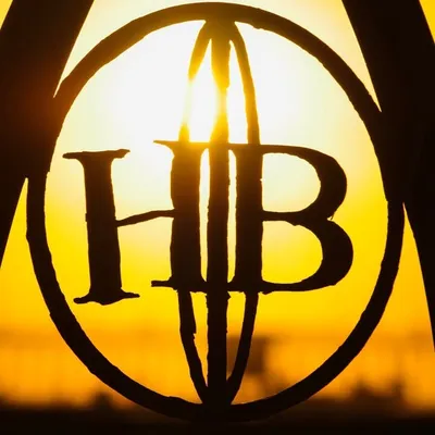 Huntington Beach ⓢⓤⓡⓕ ⓒⓘⓣⓨ profile