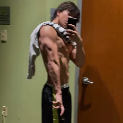 Holden McNeil profile
