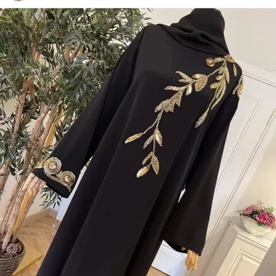 Husnaaz_couture profile