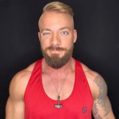 Larrin Dixon profile