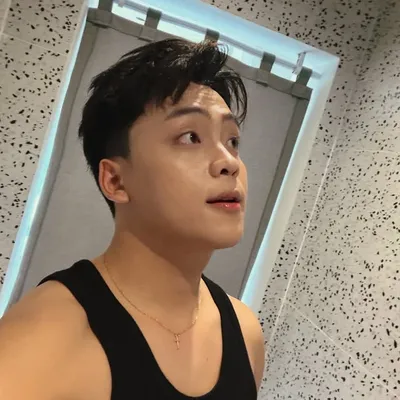 ๐๐ ๐๐ฎ๐ฎ ๐๐ ๐ก๐ข๐ profile