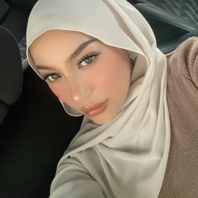 Hanis Santibanez profile