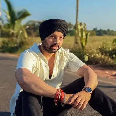 Aman Virdi   | Lifestyle | Fashion | Travel & Tech