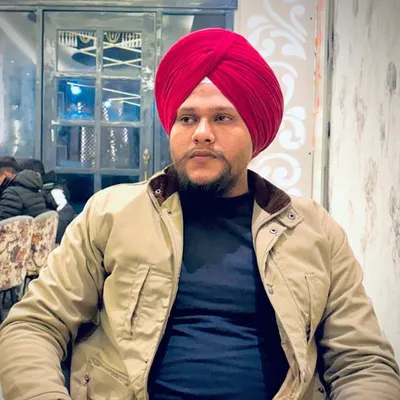 ਅਰਸ਼_ਭੁੱਲਰ♠️⚠️🤍🕊️ profile