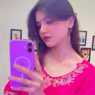 Neha Bharti ๐ธ profile