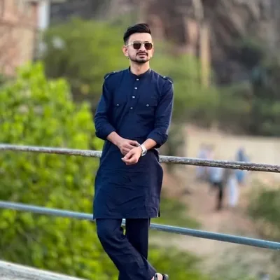 ثاقب جمیل profile