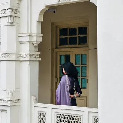 Ayesha Khan profile