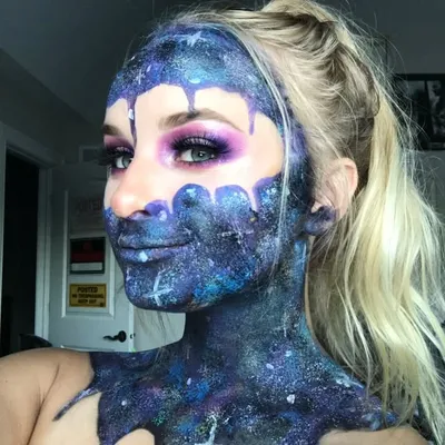 Caroline wulf profile