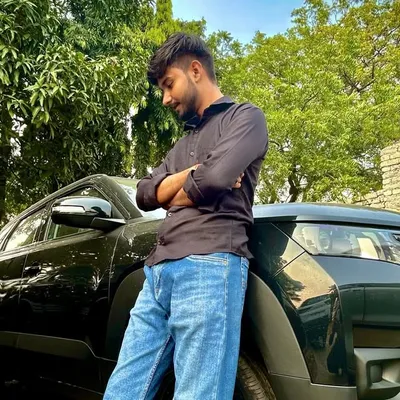 Shubham Prajapati 🥂 profile