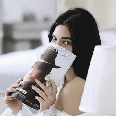 Sara Loren profile
