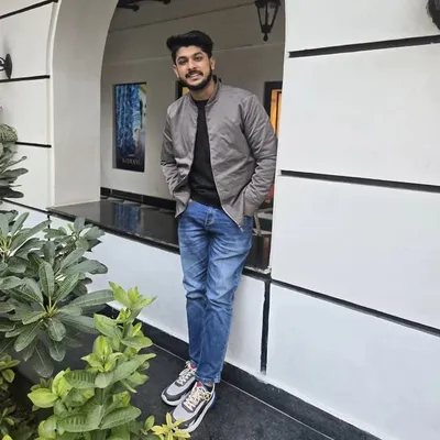 Vivek Srivastava ๐ profile