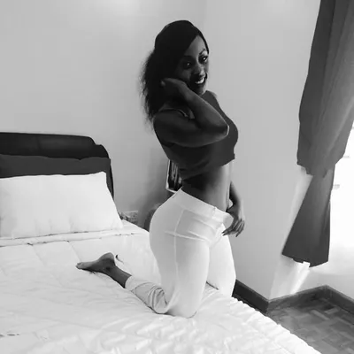Amber Ray profile