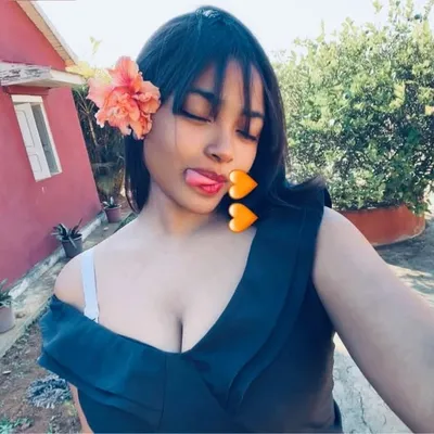 Carmella d’amour 🫶🏻 profile
