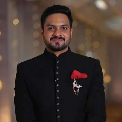 Kanha Dwivedi profile