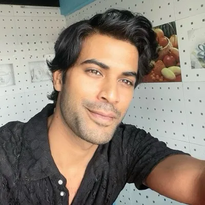 Abhinav Chakshu | Artist profile