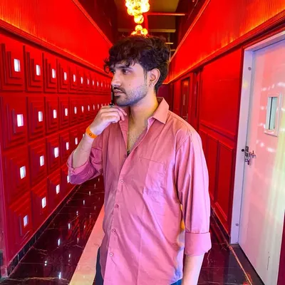 Abhishek Sain | Fashion Influencer profile