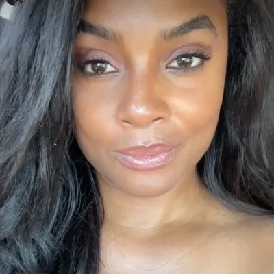 Alesha Renée profile