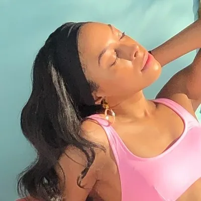 Alexandra profile