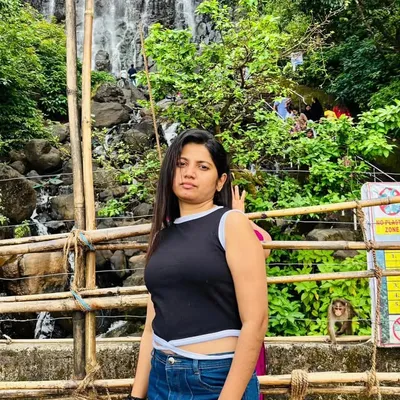 Alina Abranches profile