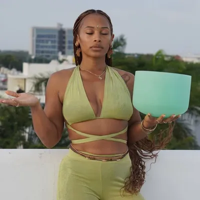 Ashley Jillisa Curtis profile