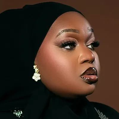 PRO MAKE-UP ARTIST profile