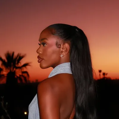 C R Y S T A L N I C O L E profile