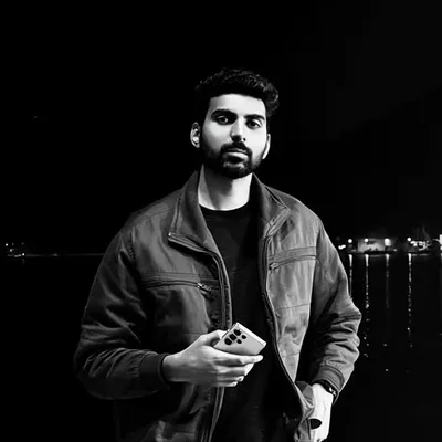 LITTLE KHAN profile