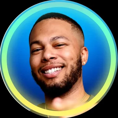 Mikos Adams profile