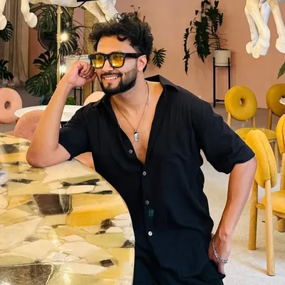 Monis Khan profile