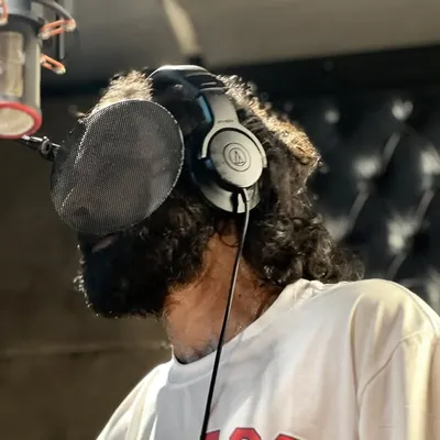 Musaafirr मुसाफ़िर مسافر profile