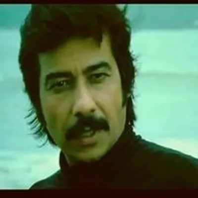 Navéd Aslam profile