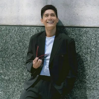 Robi Domingo profile