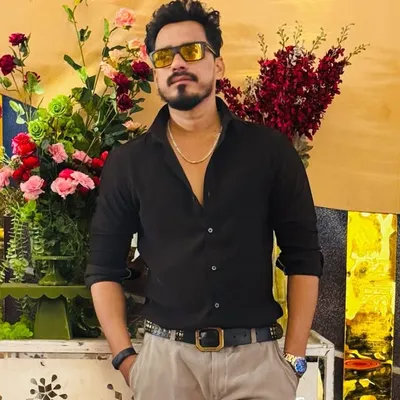 Shah rukh profile