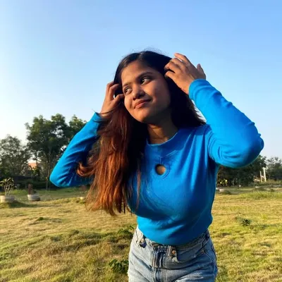 Shivani ๐ธ profile
