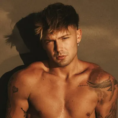 Ian Lucas profile