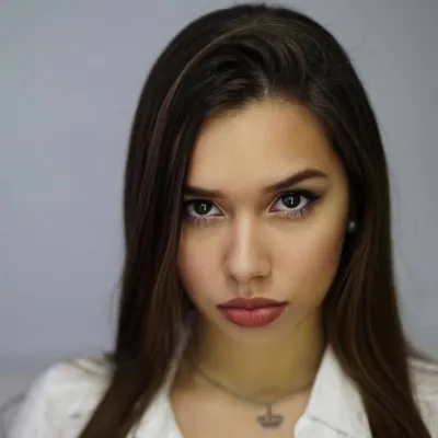 Iara Servin profile