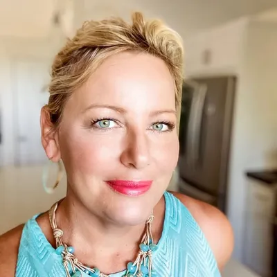 Mellissa Sevigny profile