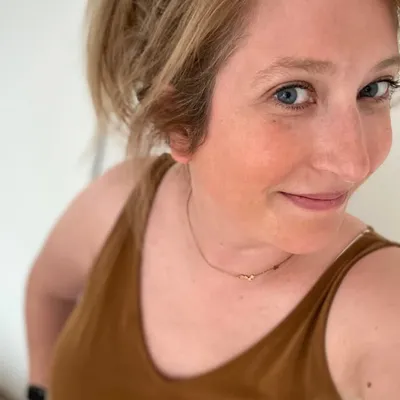 Caroline profile