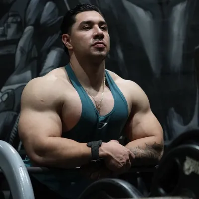 EDGAR VALENCIA profile