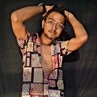 SHIVAM-PANDEY 🧿 profile