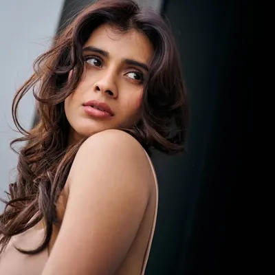 Hebah Patel profile